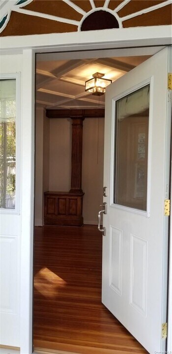 120 Clinton Ave in Nyack, NY - Building Photo