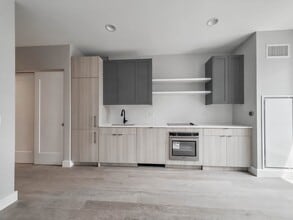 122 W Division St in Chicago, IL - Foto de edificio - Building Photo