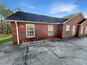 915 Black Snake Rd in Easley, SC - Building Photo - Building Photo