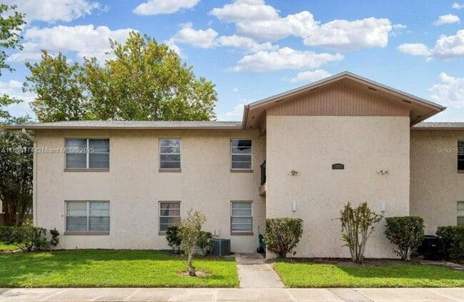 1902 Honour Rd in Orlando, FL - Foto de edificio - Building Photo