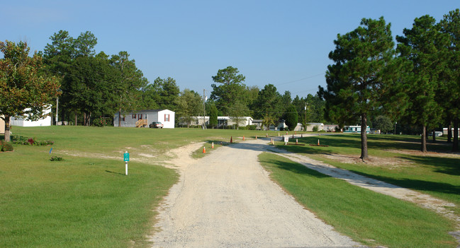 412 Two Notch Rd in Lexington, SC - Foto de edificio - Building Photo