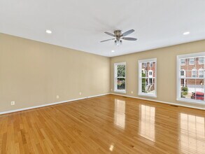 15005 Danube Way in Haymarket, VA - Building Photo - Building Photo