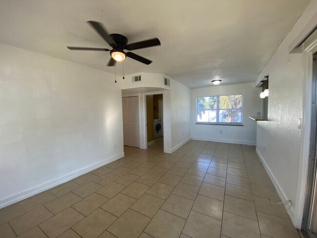 21995 Catherine Ave in Port Charlotte, FL - Building Photo - Building Photo