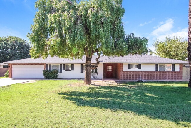 property at 7710 N 7th Ave