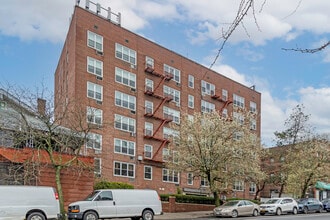 5730 Mosholu Ave in Bronx, NY - Building Photo - Building Photo