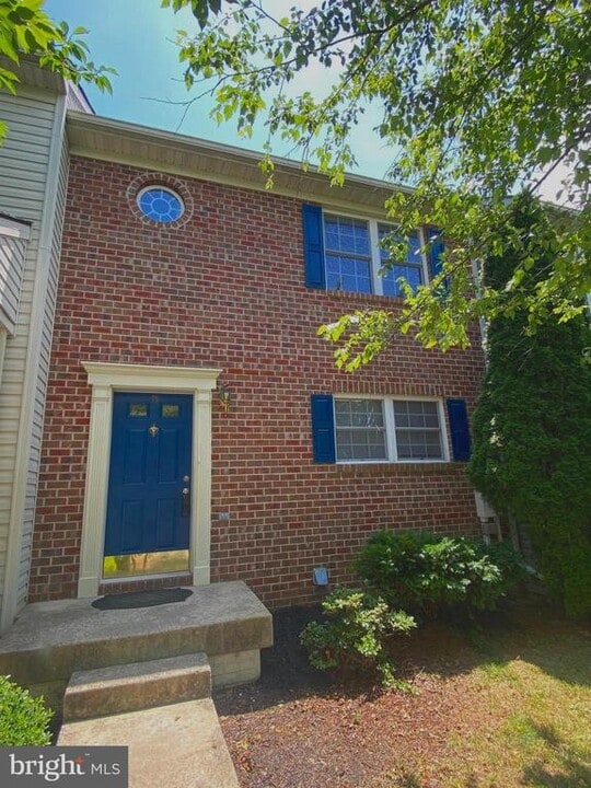72 Mabel Ln in Martinsburg, WV - Building Photo