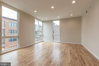 1317 Frankford Ave in Philadelphia, PA - Building Photo - Building Photo