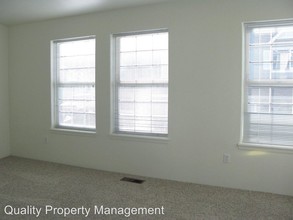1224 N Modoc Ave in Medford, OR - Building Photo - Building Photo
