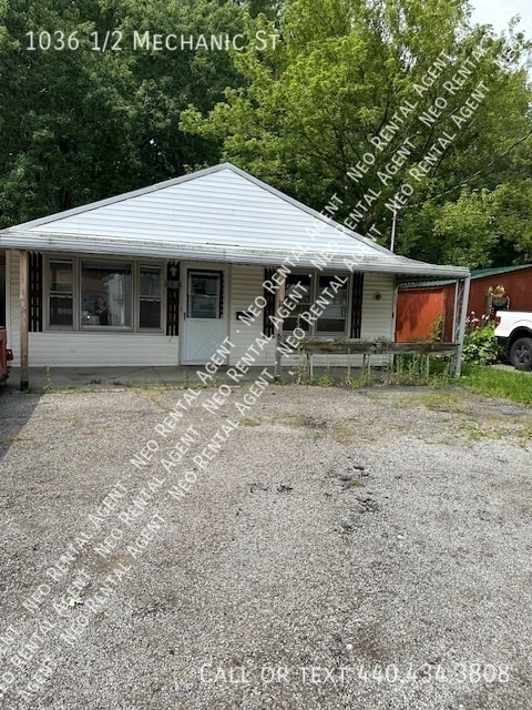 property at 1036 1/2 Mechanic St