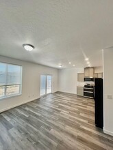 1913 S Rainier St in Kennewick, WA - Building Photo - Building Photo