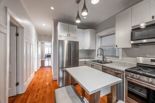 2732 N Monticello Ave, Unit 1 in Chicago, IL - Building Photo