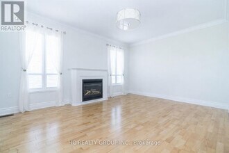 3717 Brinwood Gate in Mississauga, ON - Building Photo - Building Photo