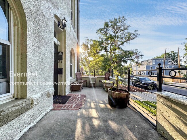 property at 3127 W 28th Ave