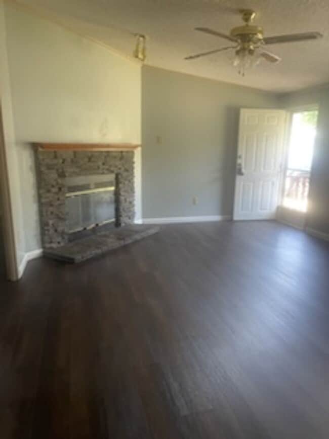 430 Valley Forge Way S in Cameron, NC - Building Photo - Building Photo