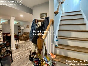 303 Beacon St, Unit A in Somerville, MA - Foto de edificio - Building Photo