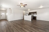 2703A N Sidney St photo'