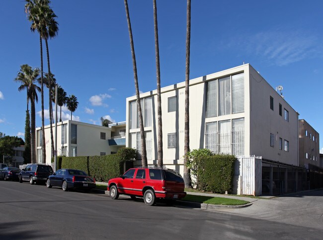 Bahia Apartments in Los Angeles, CA - Building Photo - Building Photo