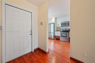 20807 NW 3rd Ct in Pembroke Pines, FL - Building Photo - Building Photo