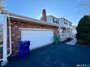 44 Crabapple Rd in Windsor, CT - Building Photo - Building Photo