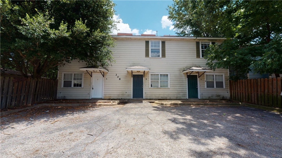 306 Cherry St, Unit B in College Station, TX - Building Photo