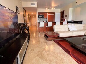 1830 S Ocean Dr, Unit 3309 in Hallandale Beach, FL - Building Photo - Building Photo
