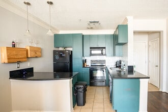 401 16th St NW, Unit 1463 in Atlanta, GA - Building Photo - Building Photo