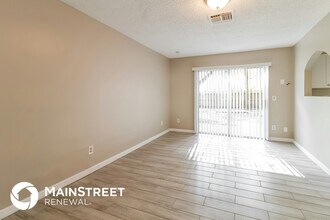 2409 Oak Hollow Dr in Kissimmee, FL - Building Photo - Building Photo