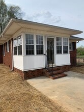4529 Pleasant Garden Rd in Greensboro, NC - Building Photo - Building Photo