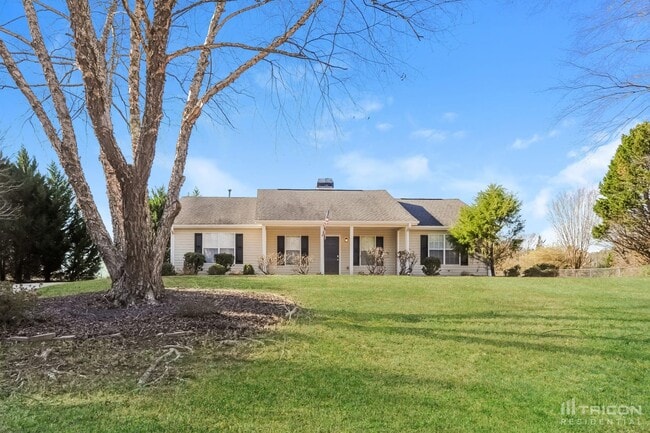 property at 309 Cattlemans Cir
