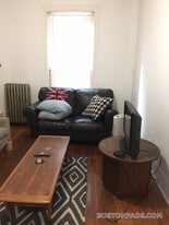 2 Centre St in Boston, MA - Building Photo