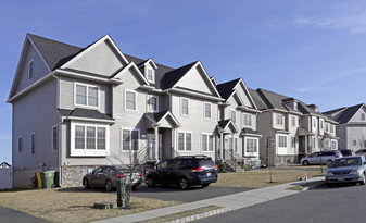 Cedarwood Hills Apartments