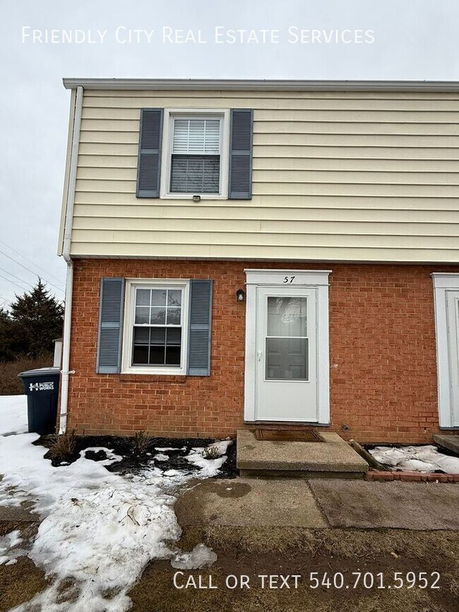 57 Rockbridge Cir in Harrisonburg, VA - Foto de edificio - Building Photo