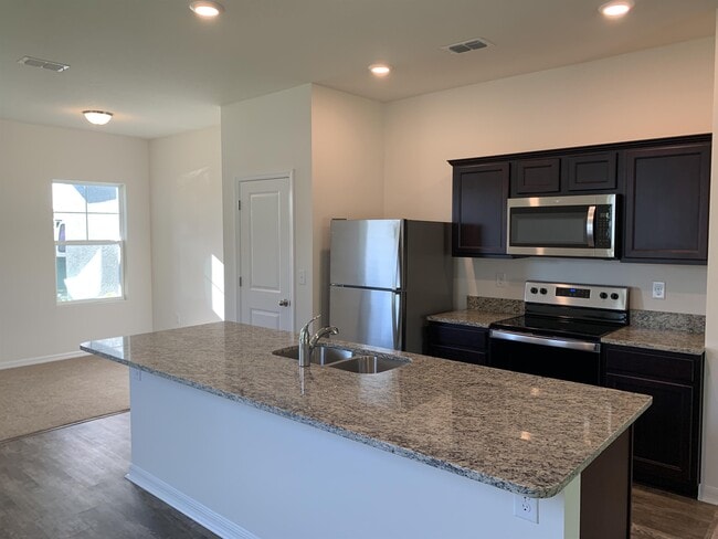 3074 Neverland Dr in New Smyrna Beach, FL - Building Photo - Building Photo