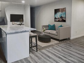 1944 State St in San Diego, CA - Building Photo