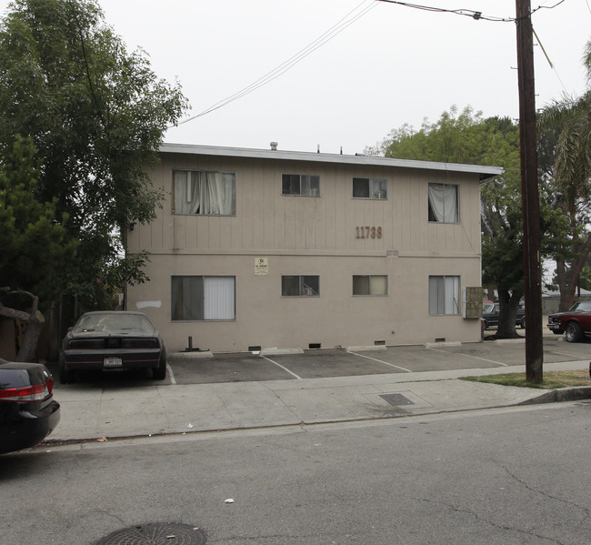 11738 Lemay St in North Hollywood, CA - Foto de edificio - Building Photo