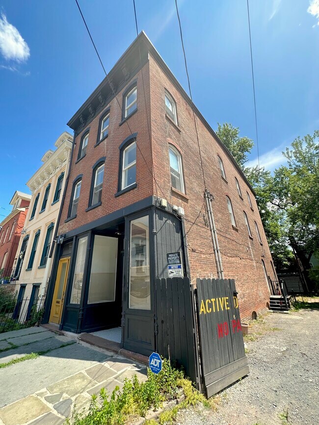 153 Lander St Rentals in Newburgh, NY