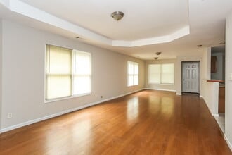700 S Grand Ave NW in Atlanta, GA - Building Photo - Building Photo