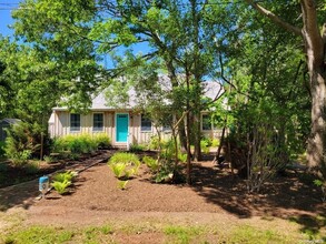 30 Clinton Academy Ln in Amagansett, NY - Building Photo - Building Photo