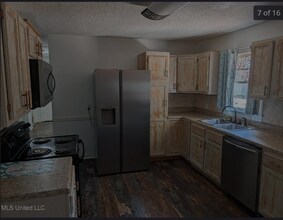 2233 5th Ave in Gulfport, MS - Building Photo - Building Photo