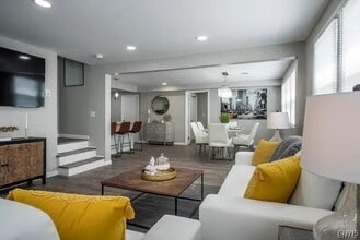 1004 Main St in Vienna, NY - Building Photo - Building Photo