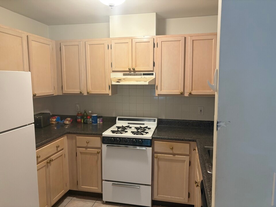 2020 Massachusetts Ave, Unit 2 in Cambridge, MA - Building Photo