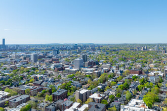 Hallmark Condominiums in Cambridge, MA - Building Photo - Building Photo