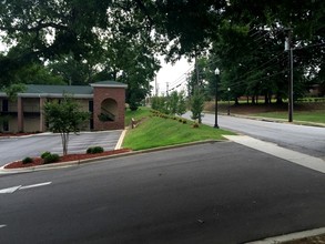 Highland Park Apartments in Clinton, SC - Building Photo - Building Photo