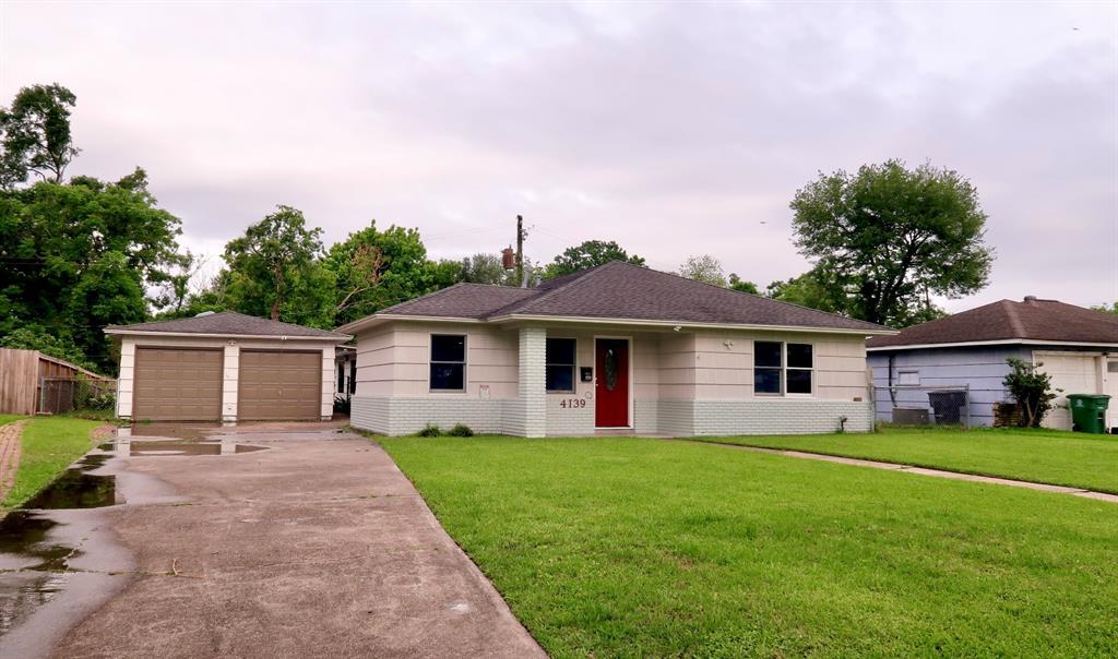 4139 De Leon St in Houston, TX - Building Photo