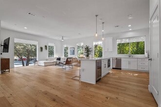 2222 Moser Ave in Dallas, TX - Building Photo - Building Photo