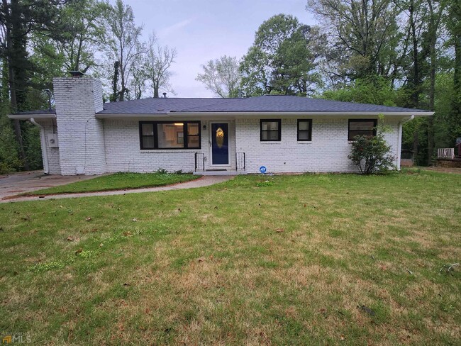 property at 1858 Glen Echo Dr