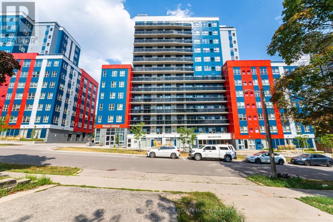 258A Sunview St in Waterloo, ON - Building Photo