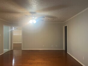 11107 Sageking Dr in Houston, TX - Building Photo - Building Photo