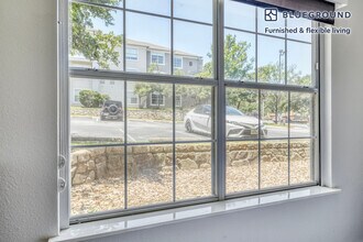 10001 N Capital of Texas Hwy in Austin, TX - Foto de edificio - Building Photo