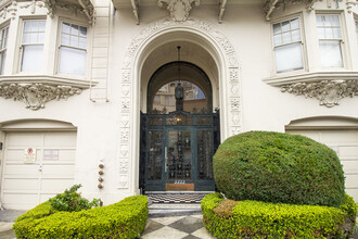 2222 Leavenworth in San Francisco, CA - Building Photo - Building Photo